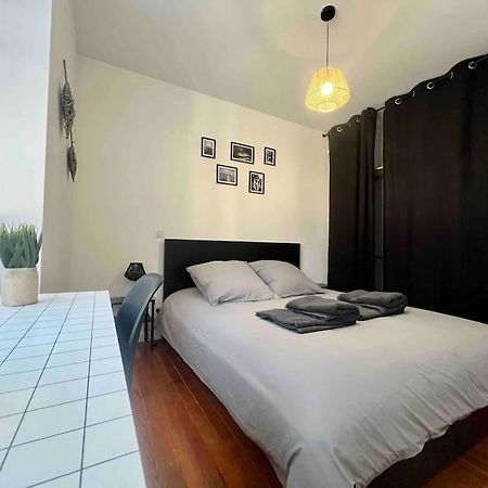 Appartement Climatise 4 Personnes / Centre-Ville Besancon Luaran gambar