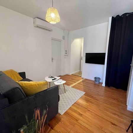 Appartement Climatise 4 Personnes / Centre-Ville Besancon Luaran gambar