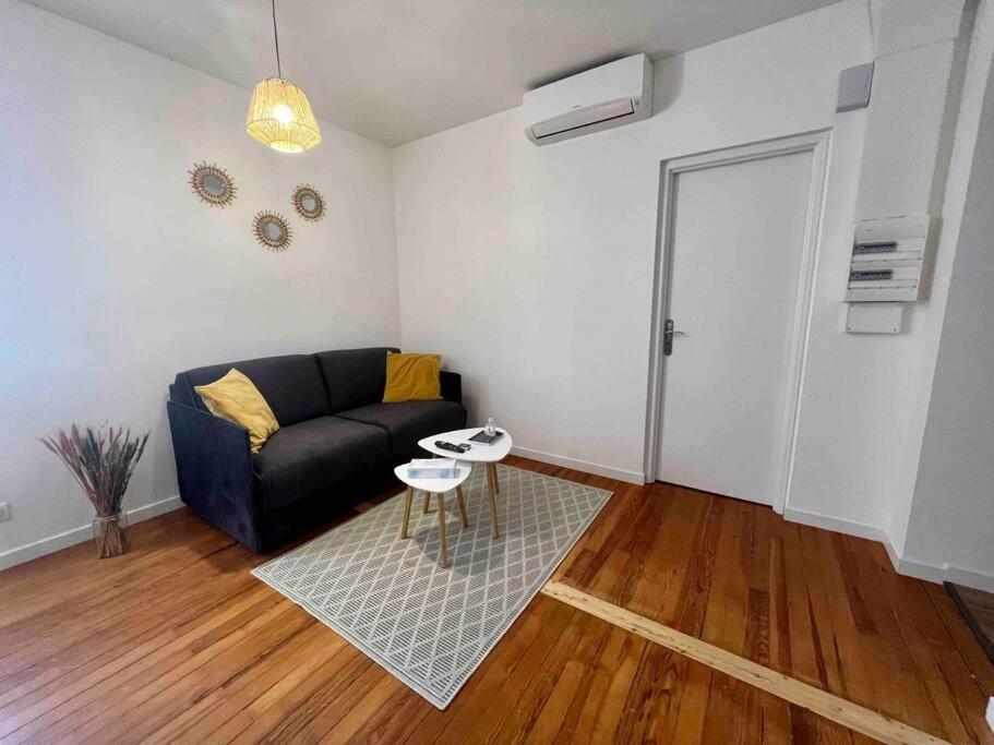 Appartement Climatise 4 Personnes / Centre-Ville Besancon Luaran gambar