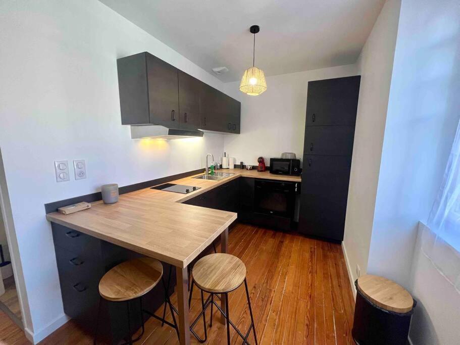 Appartement Climatise 4 Personnes / Centre-Ville Besancon Luaran gambar